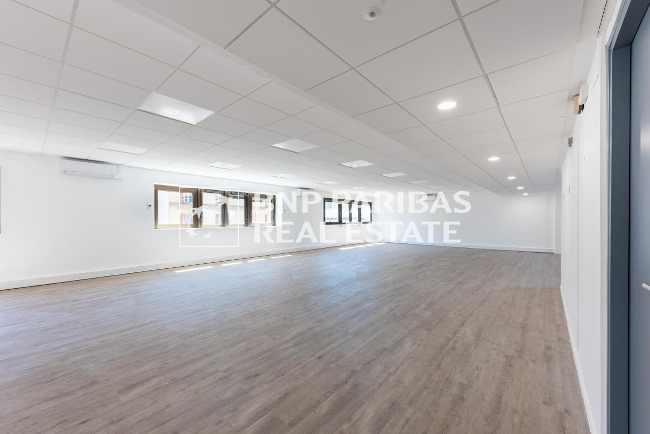 Bureau Ivry-sur-Seine 850m² Location bureau Ivry-sur-Seine Val-de-Marne OLBUR2428260 4